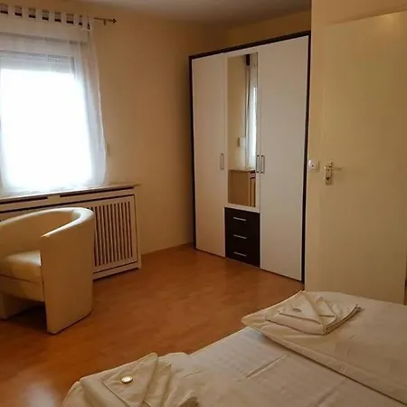 Zum Erbacher Hof Herberg