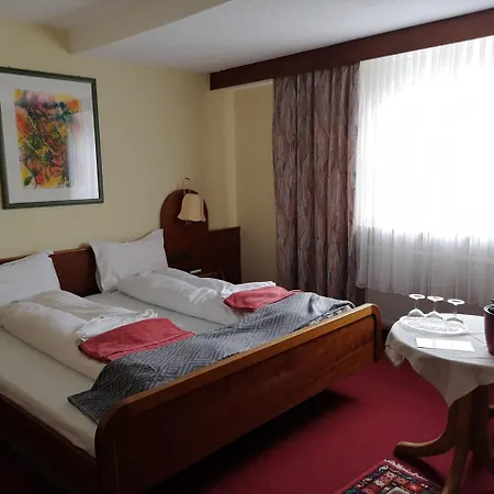 Zum Erbacher Hof 3* Gadernheim