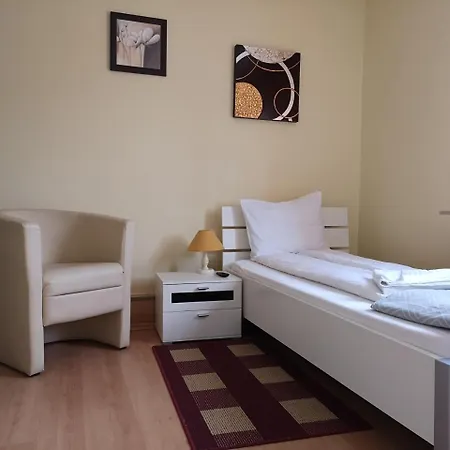 イン Zum Erbacher Hof 3*